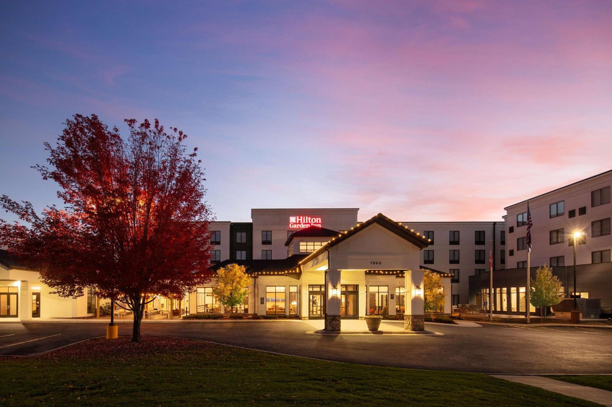 Hilton Garden Inn Kalispell Exterior photo